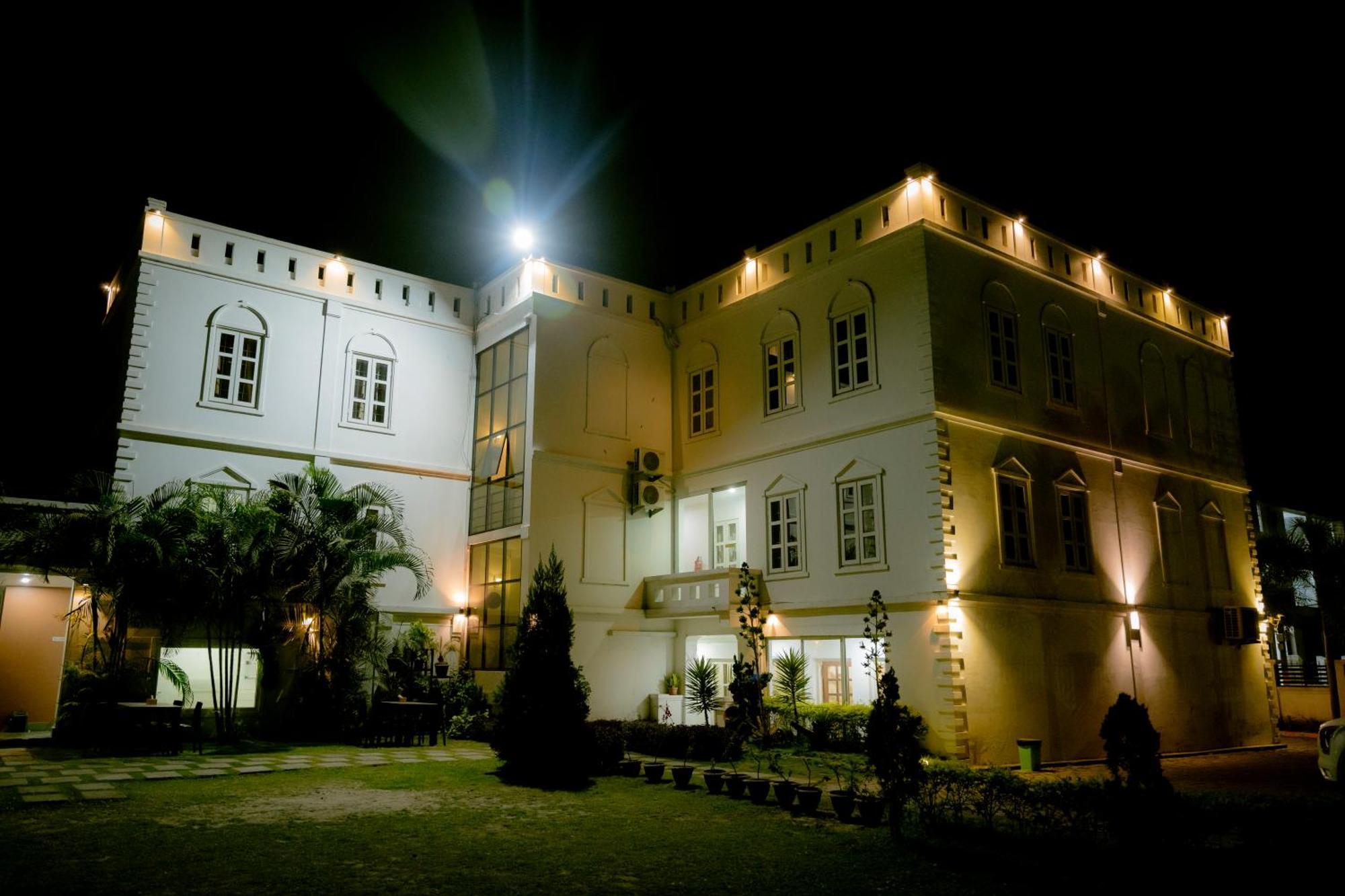 Hotel Maden Inn Itahari المظهر الخارجي الصورة